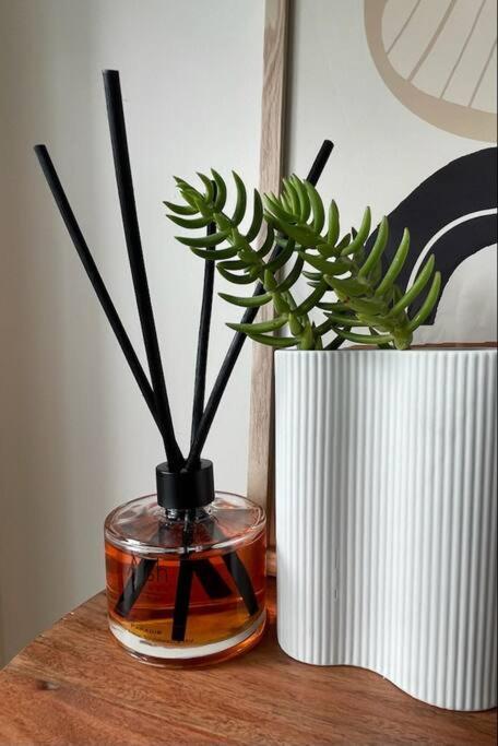 The Pas.Coe - A Stylish 1 Bedroom Unit With Free Parking. メルボルン エクステリア 写真