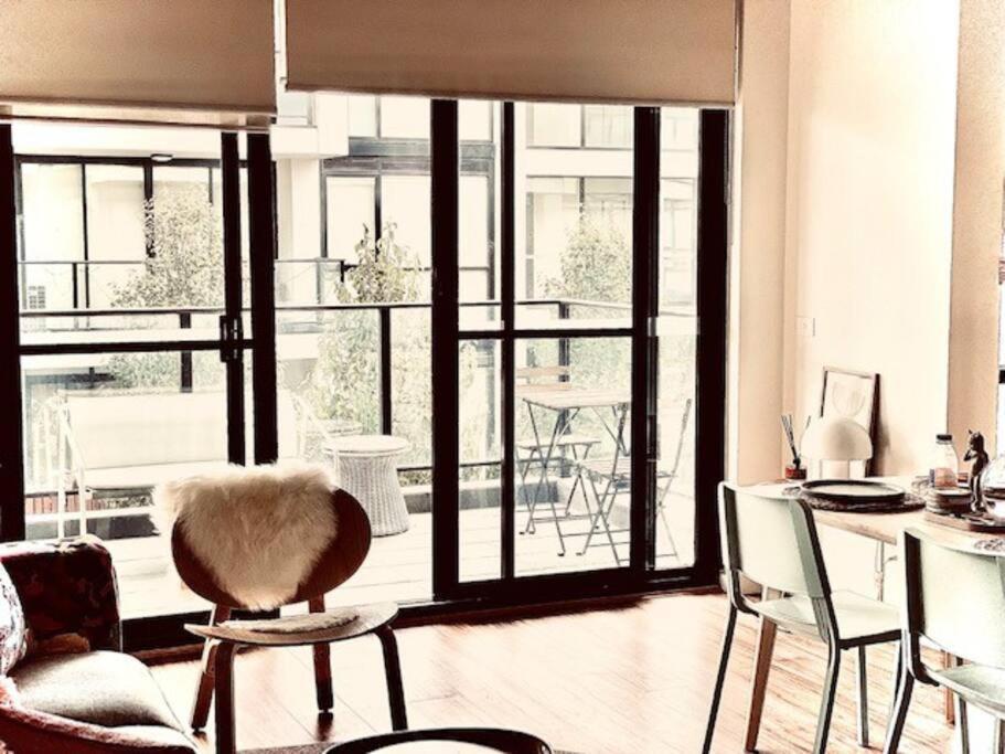 The Pas.Coe - A Stylish 1 Bedroom Unit With Free Parking. メルボルン エクステリア 写真