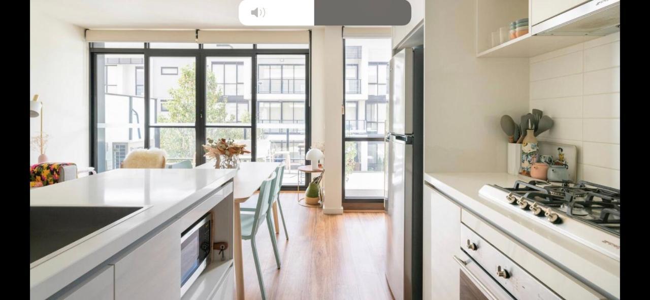 The Pas.Coe - A Stylish 1 Bedroom Unit With Free Parking. メルボルン エクステリア 写真