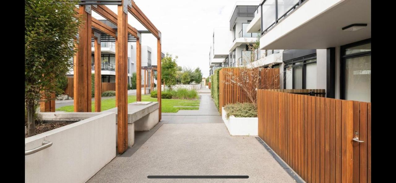 The Pas.Coe - A Stylish 1 Bedroom Unit With Free Parking. メルボルン エクステリア 写真